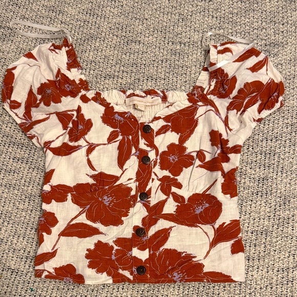 Monteau Los Angeles Puff Sleeve Button-Front Top – Size Small – NWT Condition - Picture 1 of 4